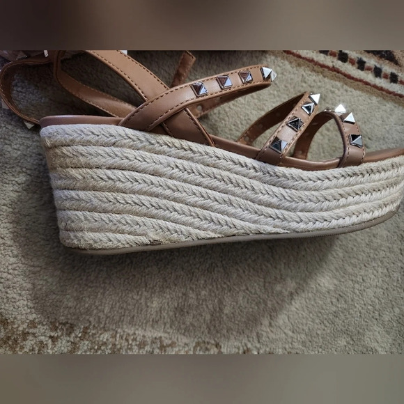 Torrid Studded Gladiator Flatform Sandals 8.5 WW NIB - Picture 11 of 12